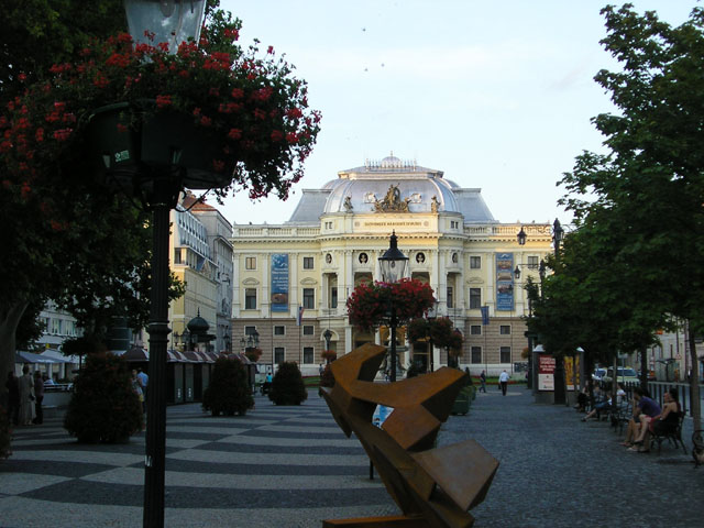 93 Bratislava, Hviezdoslavovo náměstí, Slovenské národní divadlo, 06.07.11